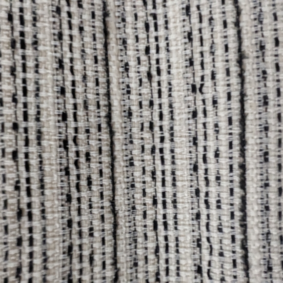 Le Chateau size 7/8 Pencil skirt - Picture 3 of 5